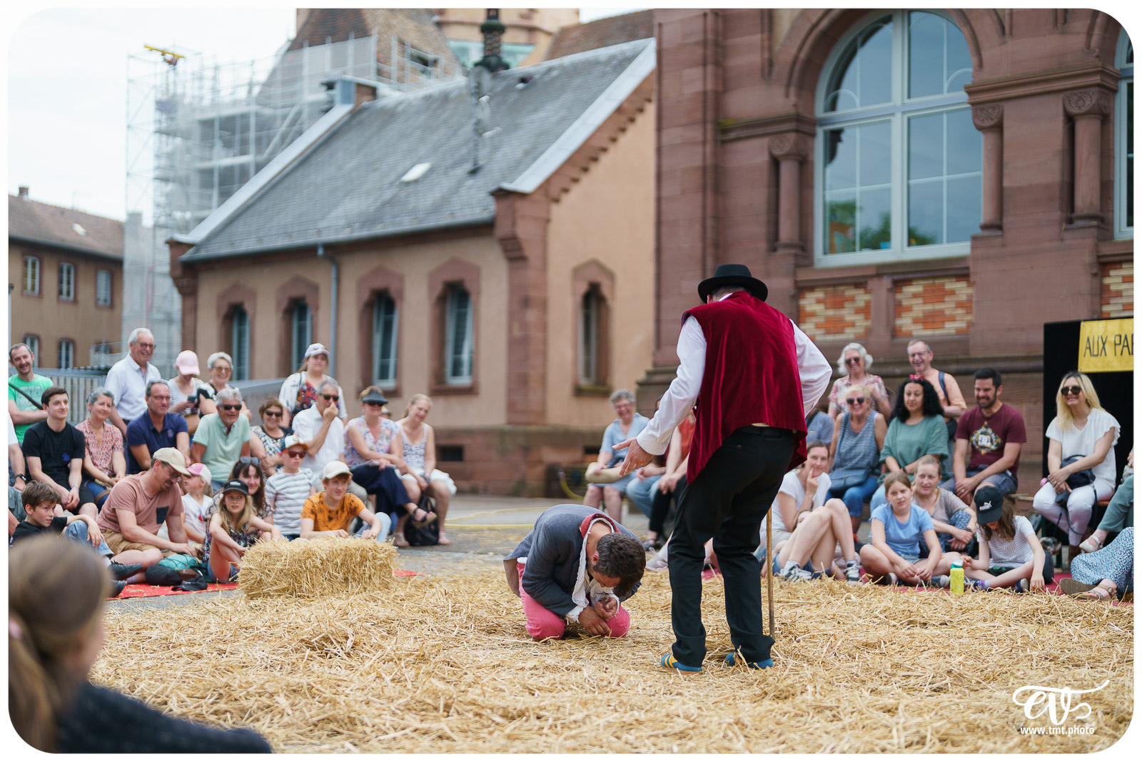 LE MARIAGE FORCÉ (DE MOLIÈRE) - CIE 800 LITRES DE PAILLE)